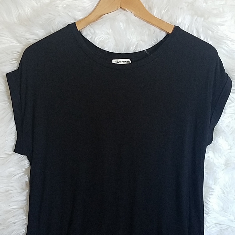 Black Hi-Lo Open Back Tunic Shortsleeve Top - Picture 3 of 7